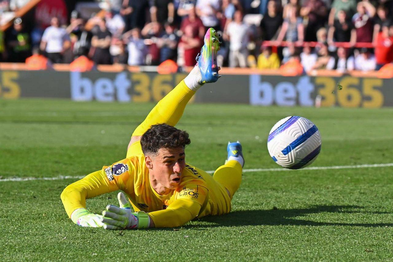 开云体育中国-关于阿森纳门将多次救险，当选全场最佳球员，数据学习.的信息