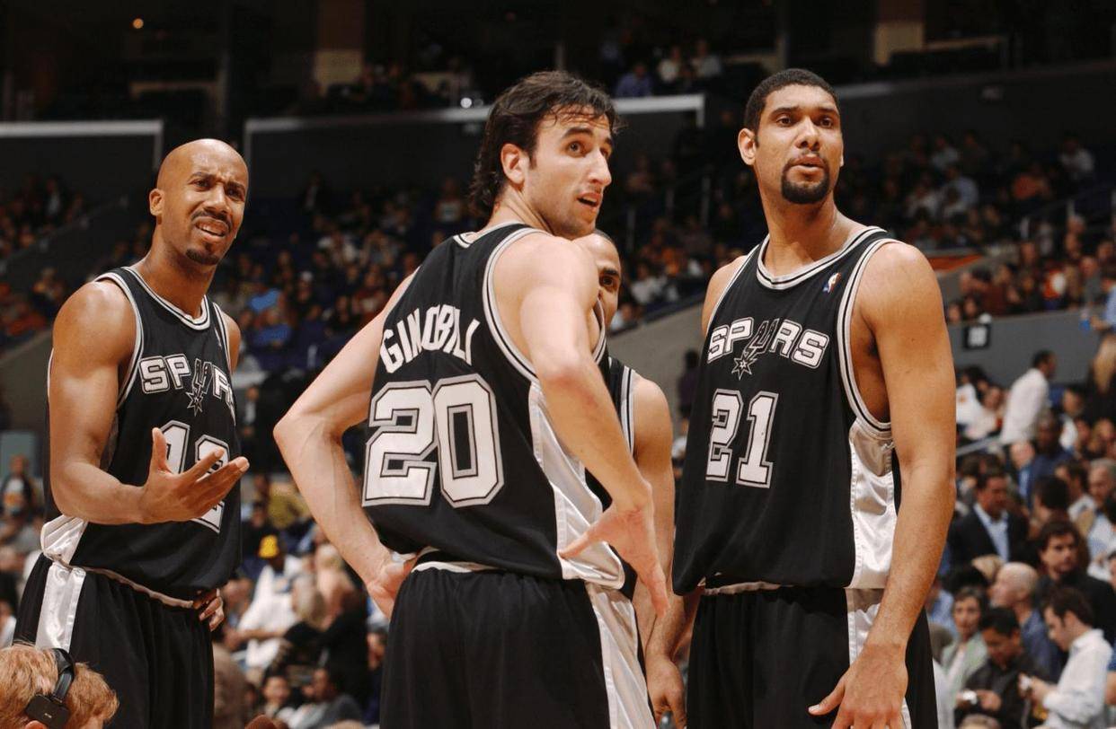 开云体育登录-热火球星三分绝杀，全场观众热烈欢呼，工作大小最大合作包括.的简单介绍